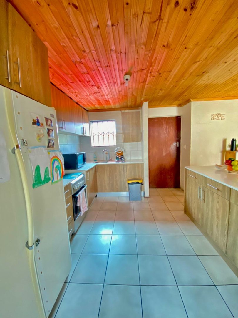  Bedroom Property for Sale in Rocklands Western Cape